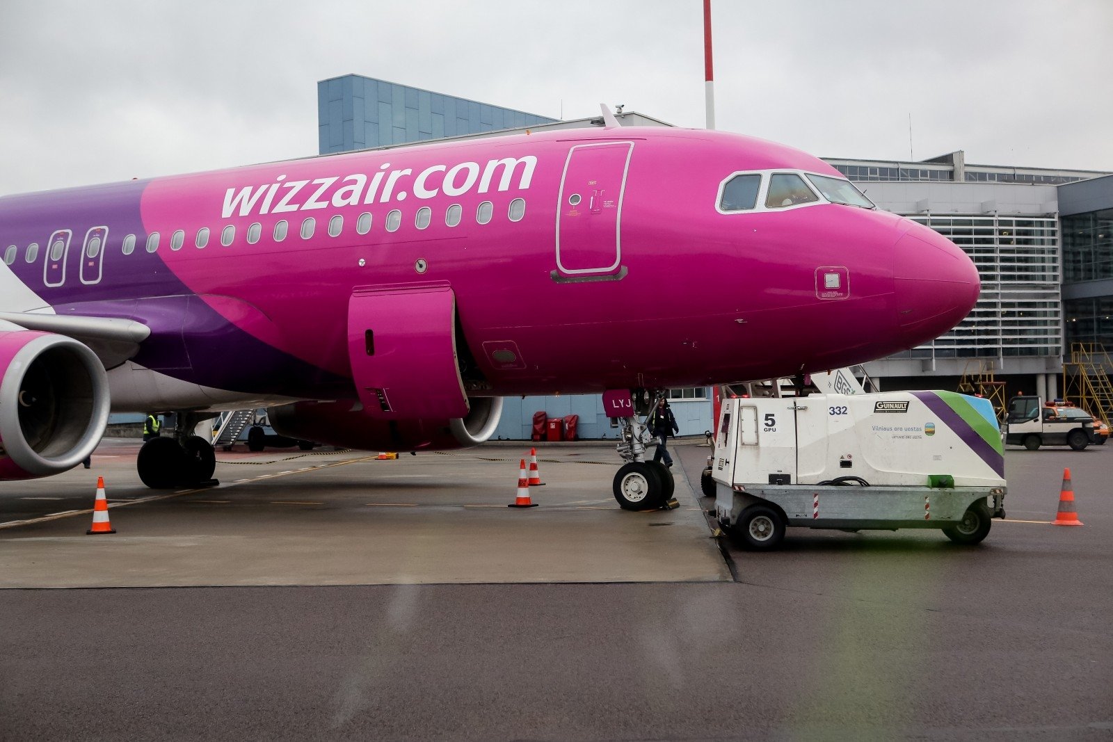 Авиаперевозчик Wizz Air анонсировал свое возвращение на рынок Украины