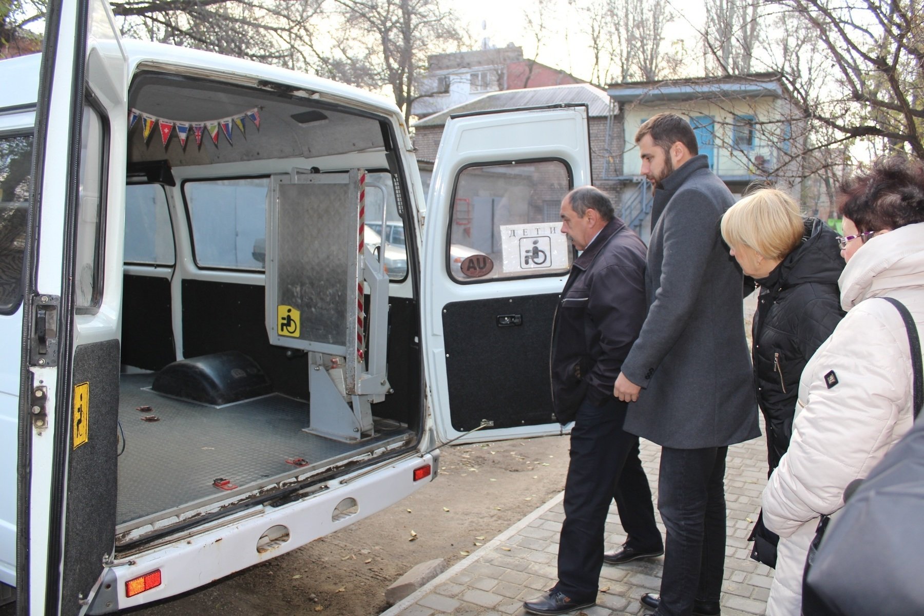 В Запорожье для детей с особыми потребностями создали «социальное такси», – ФОТО