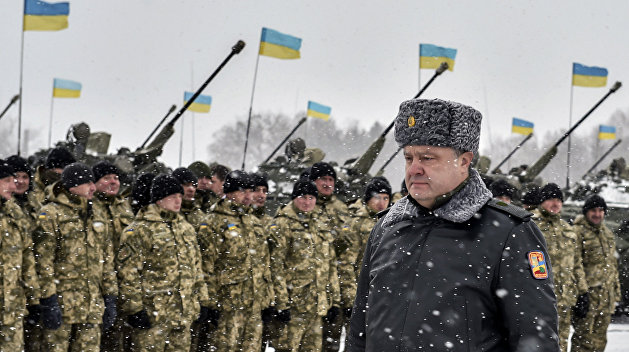 Военное положение в Украине: Порошенко подписал указ