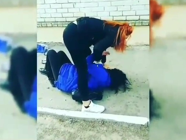 Жестокое избиение: учащаяся запорожского ПТУ напала на девушку и похвасталась видеозаписью в Instagram