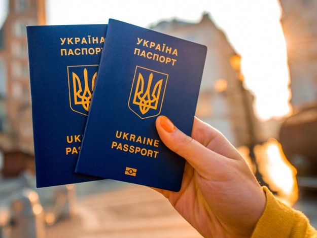 Заявление на загранпаспорт или ID-карту теперь можно написать онлайн: как это работает