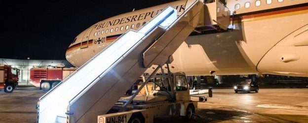 Канцлер Германии пропустит начало «G-20» из-за экстренной посадки самолета