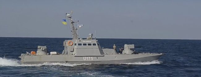 Появилось видео тарана российскими пограничниками украинского судна