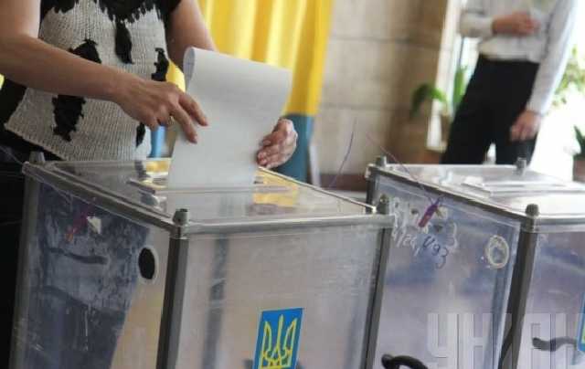 ЦИК отменила местные выборы в 10 областях: первые последствия военного положения