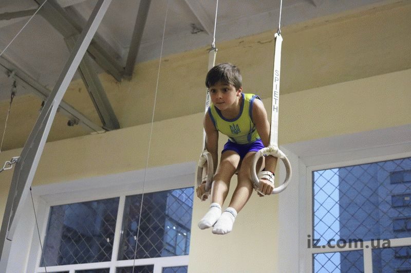 Юные гимнасты прославили Запорожье на всю Украину