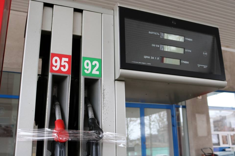 В Запорожской области выявили производство разбавленнного автомобильного топлива