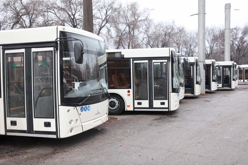 В Запорожье увеличивается количество больших автобусов