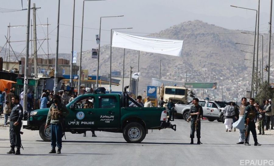 В Кабуле смертник взорвал полицейский конвой: погибли 12 человек и еще 12 раненых
