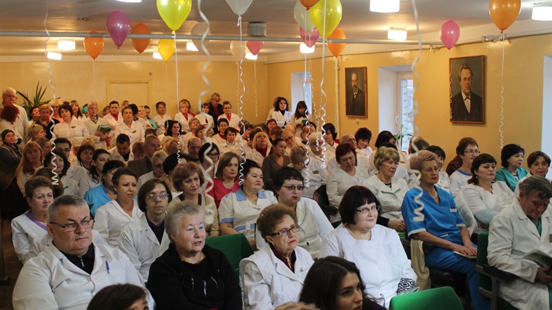 Запорожская городская клиническая больница №10 празднует 65-ю годовщину