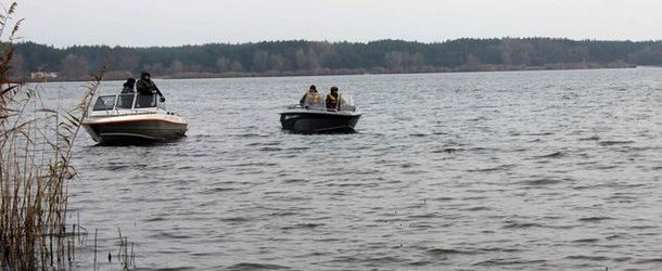Запорожские полицейские продолжают поиски двух мужчин, пропавших в Каховском водохранилище