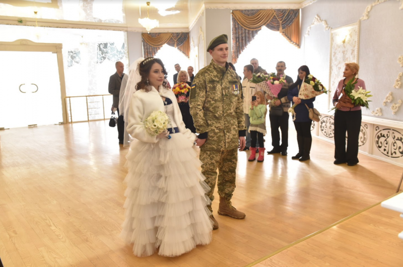 церемония бракосочетания состоялась в Центральном загсе