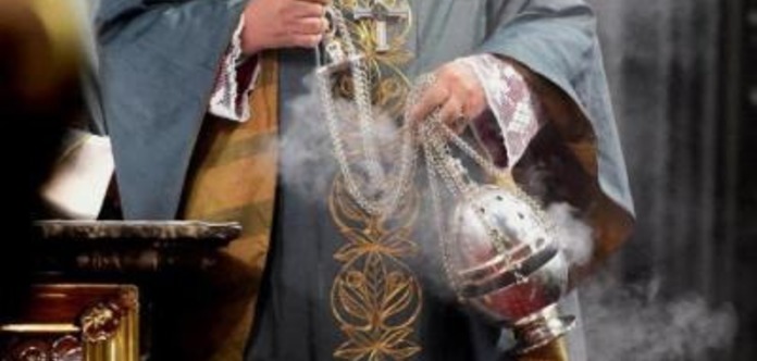 На Тернопольщине священники устроили драку во время богослужения (Видео)