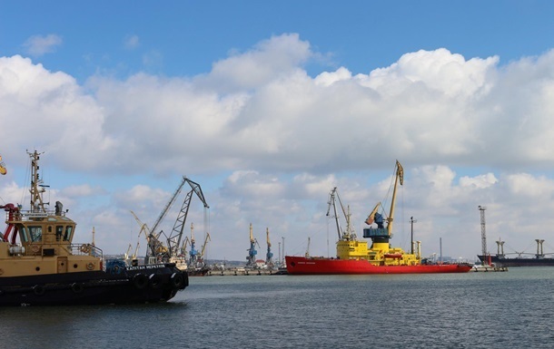 Россия частично разблокировала порты в Азовском море