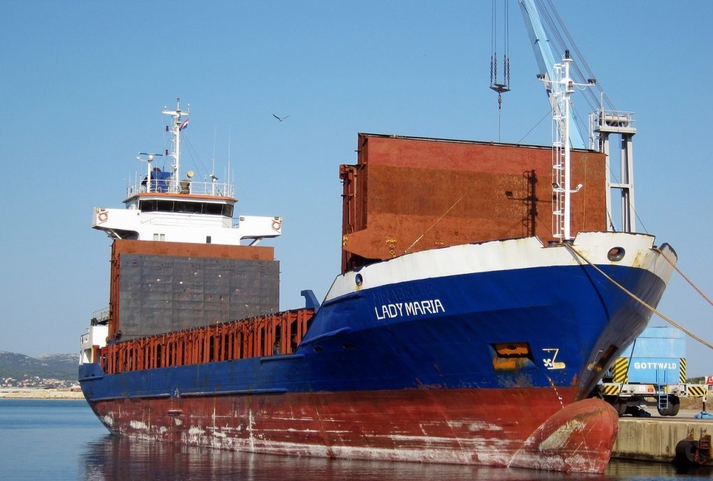​В Керченском проливе произошел серьезный инцидент с иностранными суднами