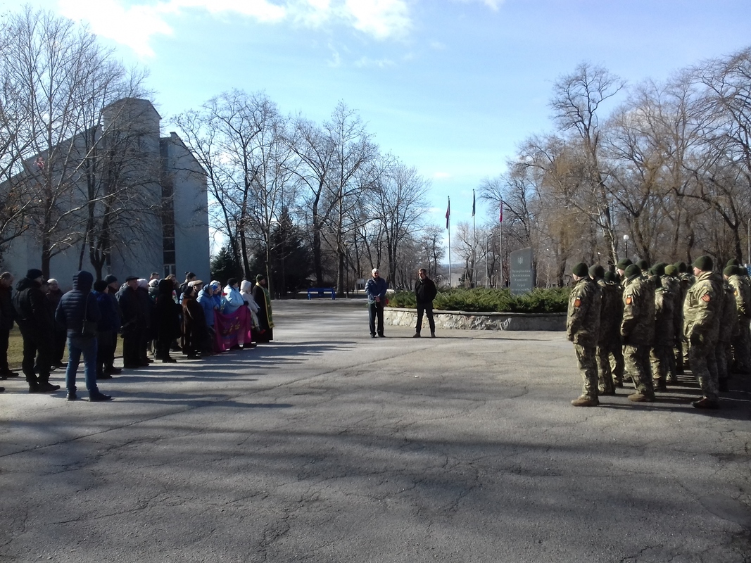 В Запорожье почтили память военных, погибших при обороне Дебальцево