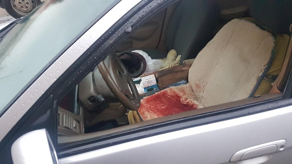 Окровавленного мужчину нашли в машине. Фото: ПроБердянск