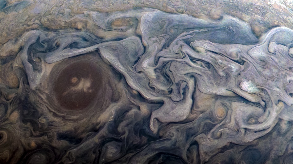 Облака на Юпитере. Фото: НАСА