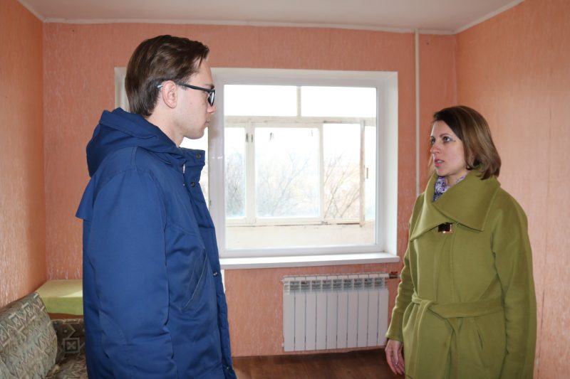 Наталья Сиворакша поздравила детей с новым жильем