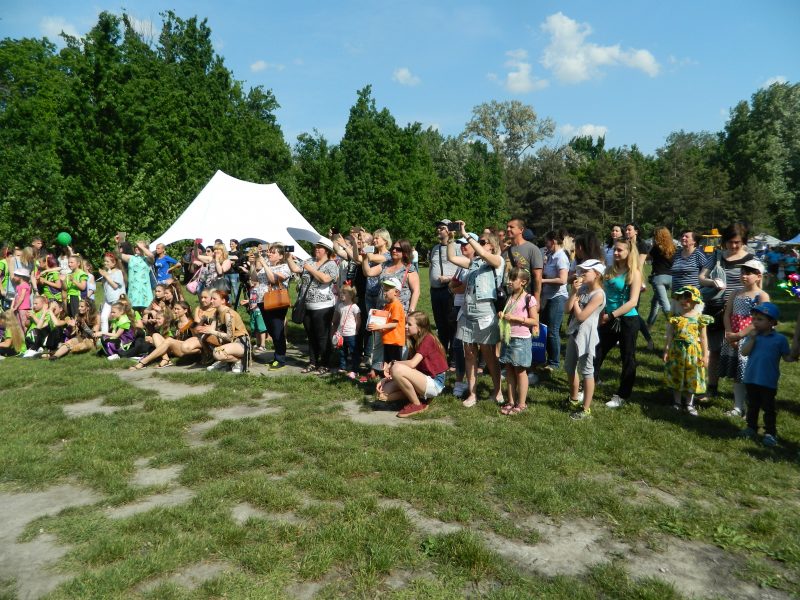 В Центральном парке культуры и отдыха «Дубовая роща» состоялся фестиваль талантов «Файнокрай»