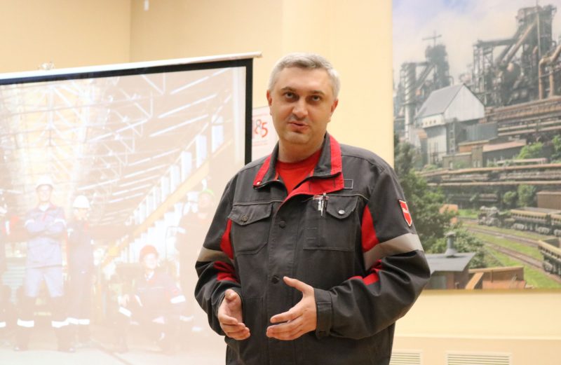 Евгений Шрамко поздравил коллектив с Днем металлурга и горняка