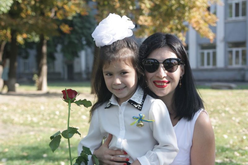 6-летняя Амелия Алиева будет учиться в 1-Г классе
