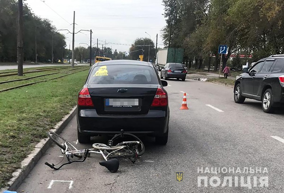 Велосипедист погиб на месте происшествия. Фото: Нацполиция