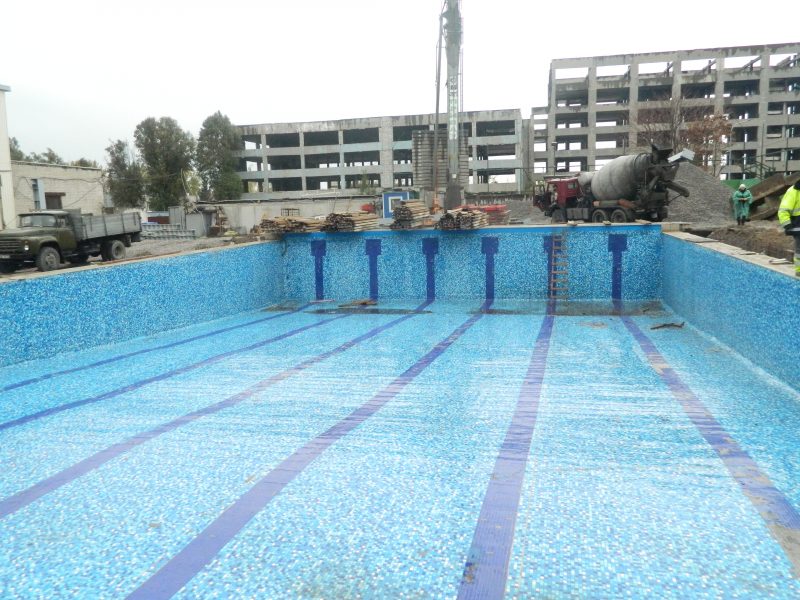 Реконструкция бассейна ШВСМ продолжилась уже с новым проектом