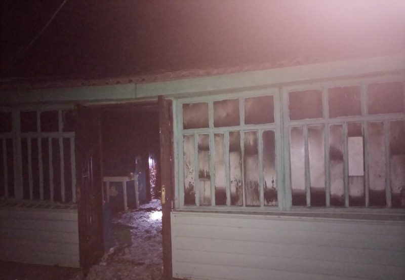 В пгт Приазовское произошел пожар в частном доме