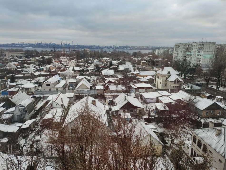 В Запорожье ночью выпал снег / фото: Анна Покровская
