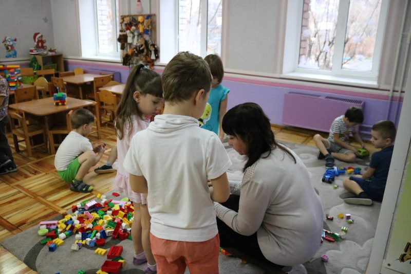 В запорожском детском саду дети ждут новых воспитателей 