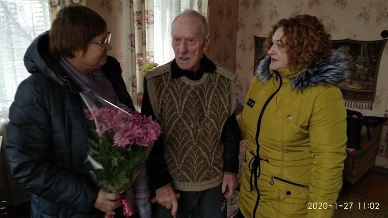 Житель Запорожья отметил свой 101 день рождения. Фото: горсовет