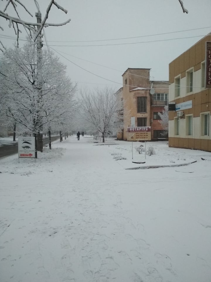 В Запорожье выпал первый в этом году снег
