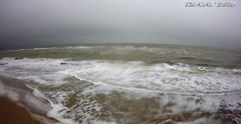 Непогода в Запорожской области: как бушует Азовское море