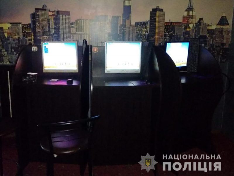 В Запорожье не законно работали залы игровых автоматов