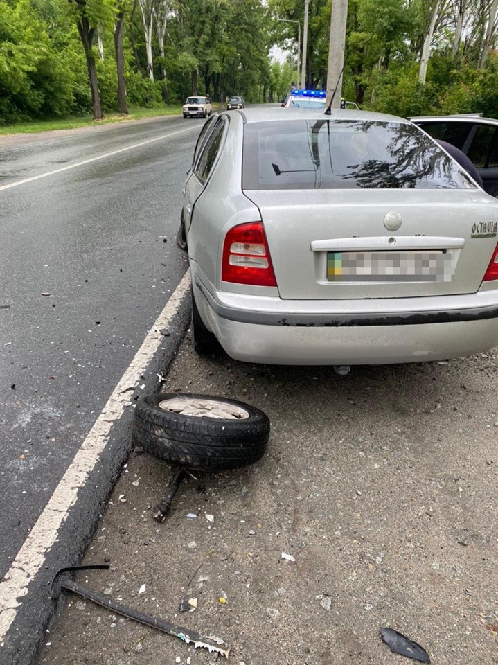 В Запорожье пьяный водитель выехал на встречную полосу - пострадали два человека