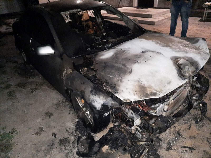 Автомобиль Mazda загорелся в Разумовке