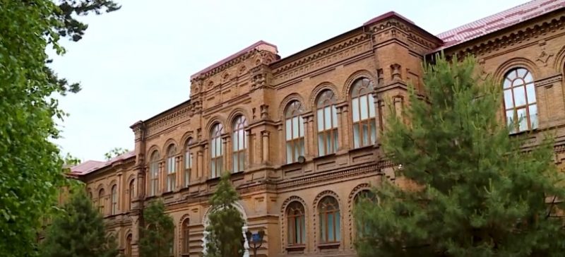 Майбутній архітекторці показали історичні будівлі Запоріжжя