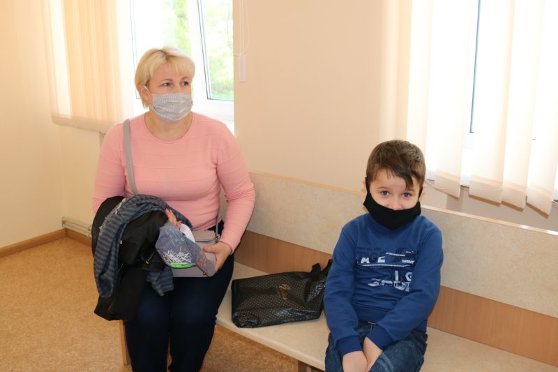 В одном из спальных районов Запорожья детям оказывают помощь в обновленных амбулаториях