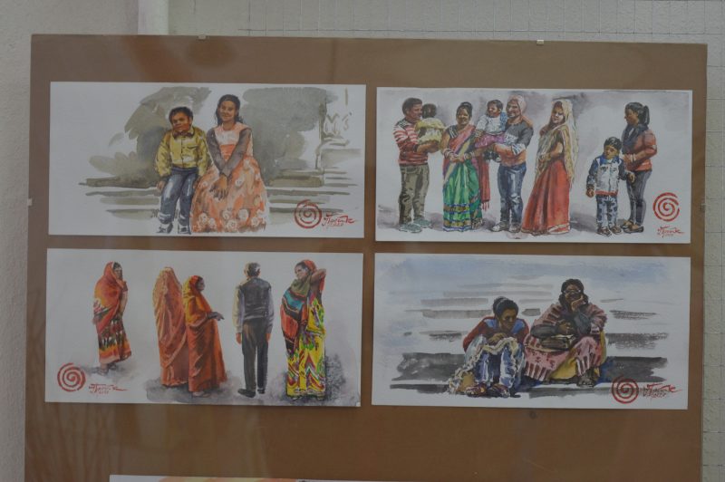 Запорожская художница показала краски Индии на своих полотнах