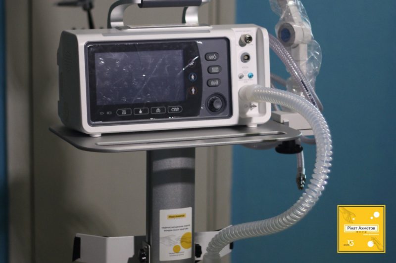 лікарня інтенсивного лікування міста Дніпрорудне отримала чотири апарати штучної вентиляції легенів 