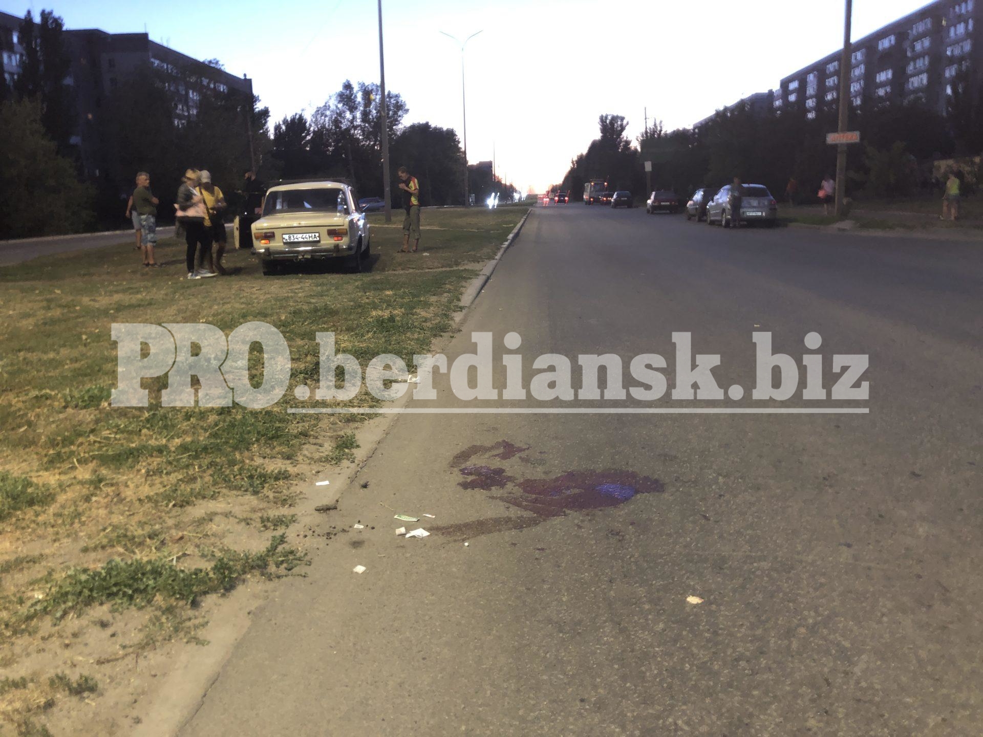В Бердянске на пешеходном переходе сбили мужчину