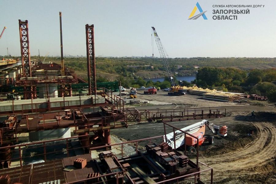 В Запорожье активно продолжается строительство мостов: что уже сделано (ФОТОРЕПОРТАЖ)