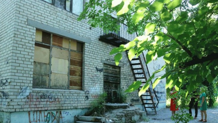 В Запорожье детсад превратили в наркопритон и место для ночлега бездомных