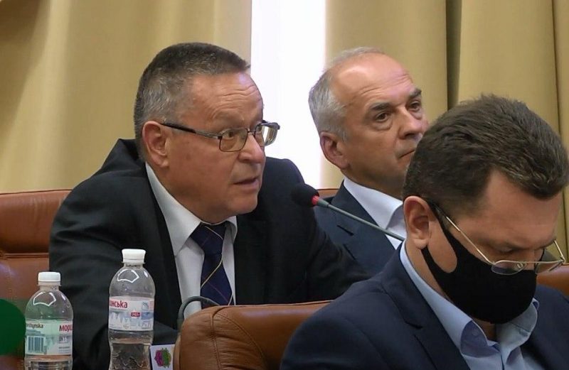 На вчерашней сессии в Запорожском горсовете депутат Павел Михайлик в очередной раз поднял вопрос