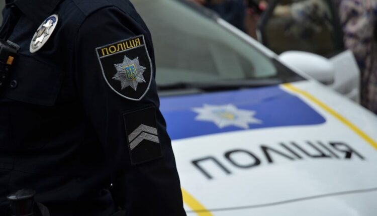 В Запорожье полицейские задержали вооруженного парня: появились подробности