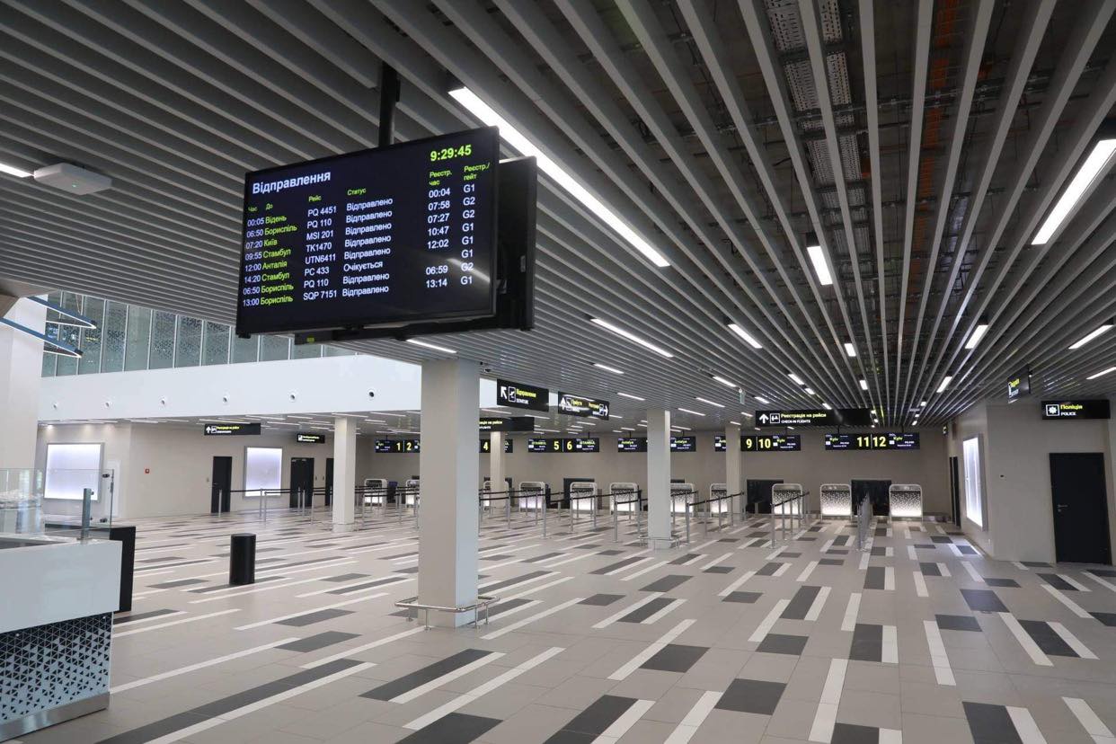 Жителям Запорожья показали, как выглядит новый терминал аэропорта внутри (ФОТО)