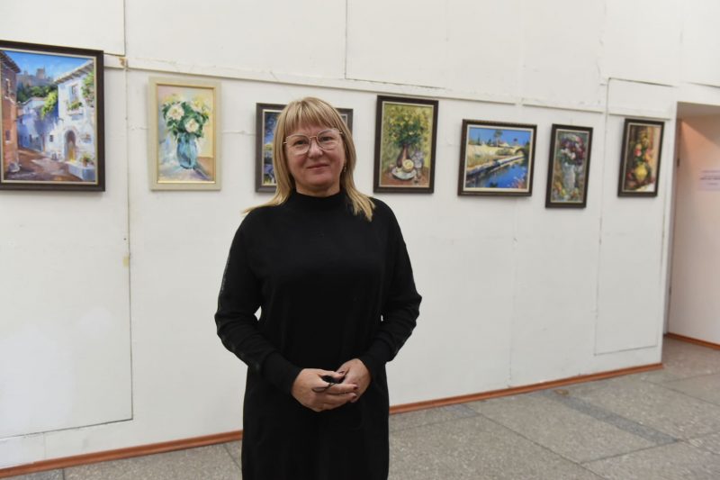 Выставка Веры Дегтяренко