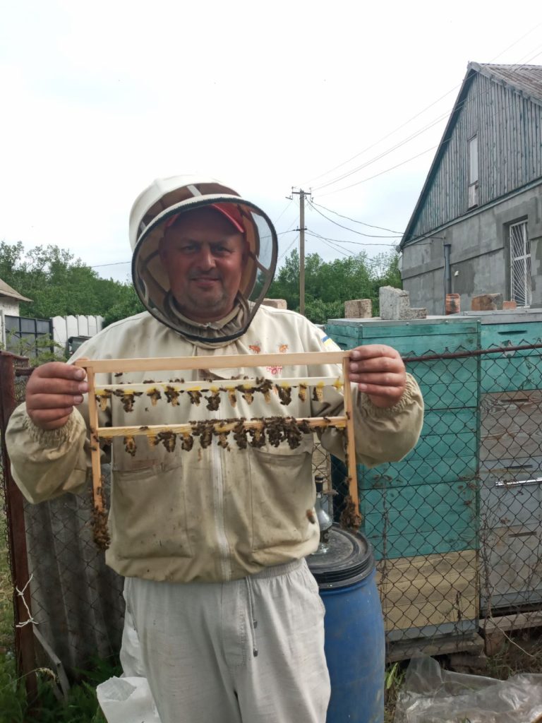 пчеловод Виталий