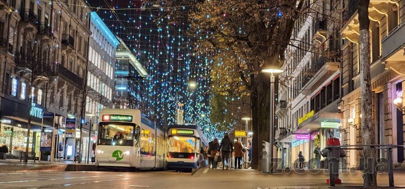 Фоторепортаж новогоднего украшения Цюриха
