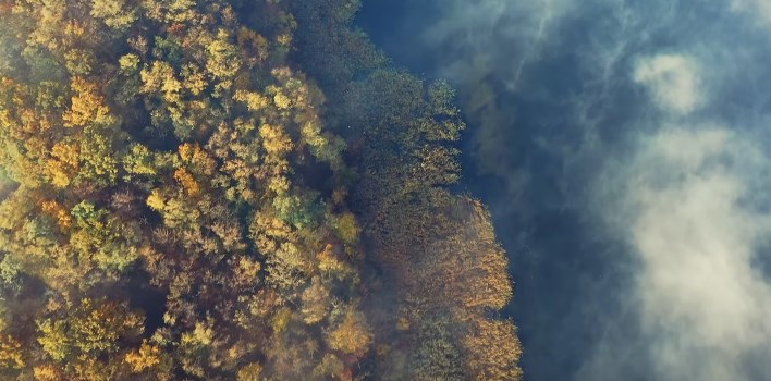Удивительные туманы и пышные облака: Запорожье сняли с высоты птичьего полета - видео